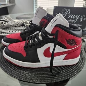 Air Jordan 1